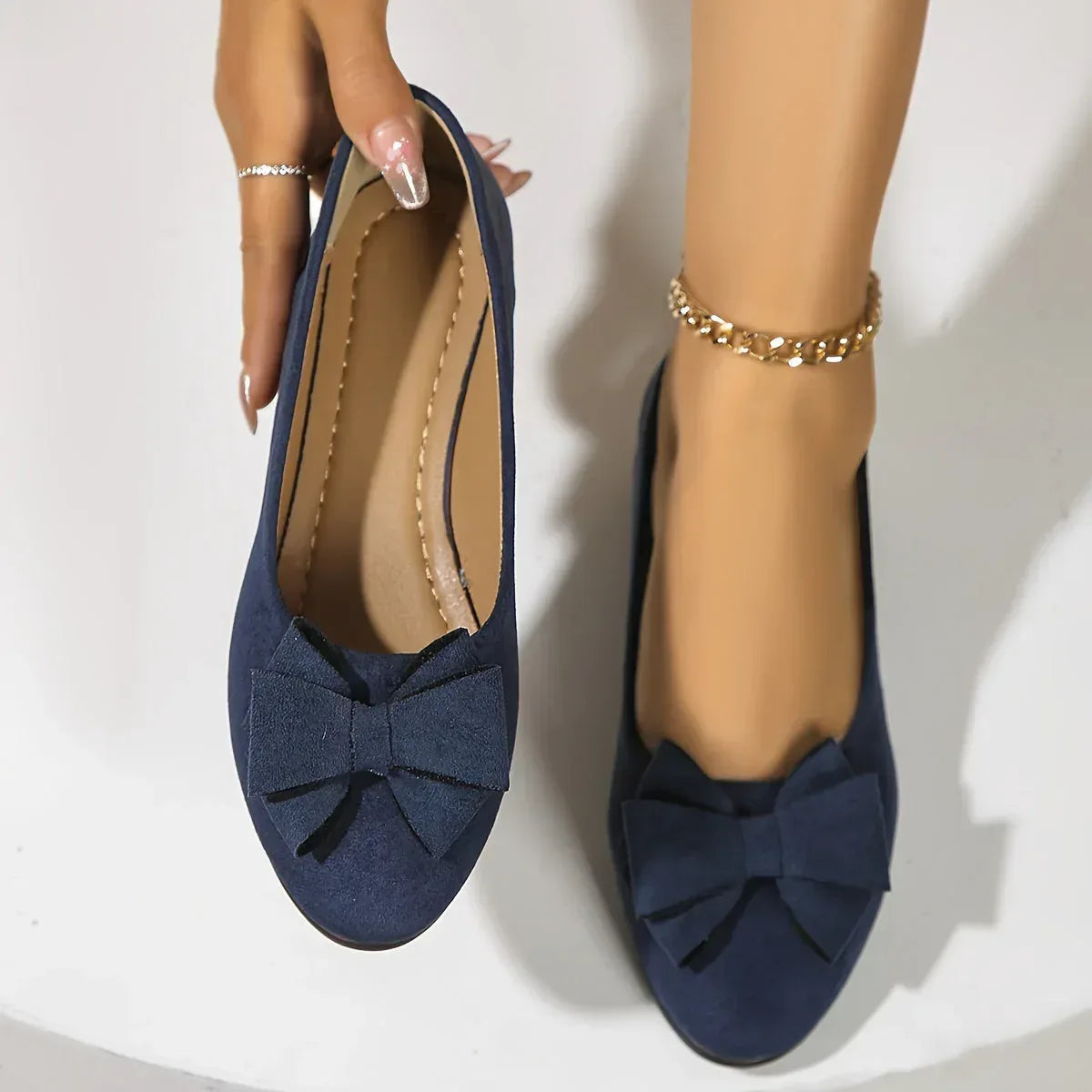 Hehlina | Orthopedic Flat Shoes - Sarah and Emma Portland
