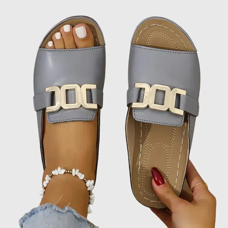 Kathryn™ | Comfy Buckle Sandals - Sarah and Emma Portland