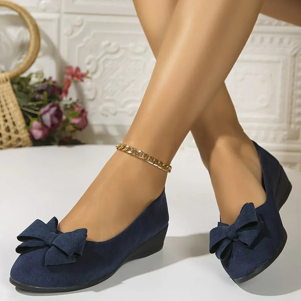 Hehlina | Orthopedic Flat Shoes - Sarah and Emma Portland