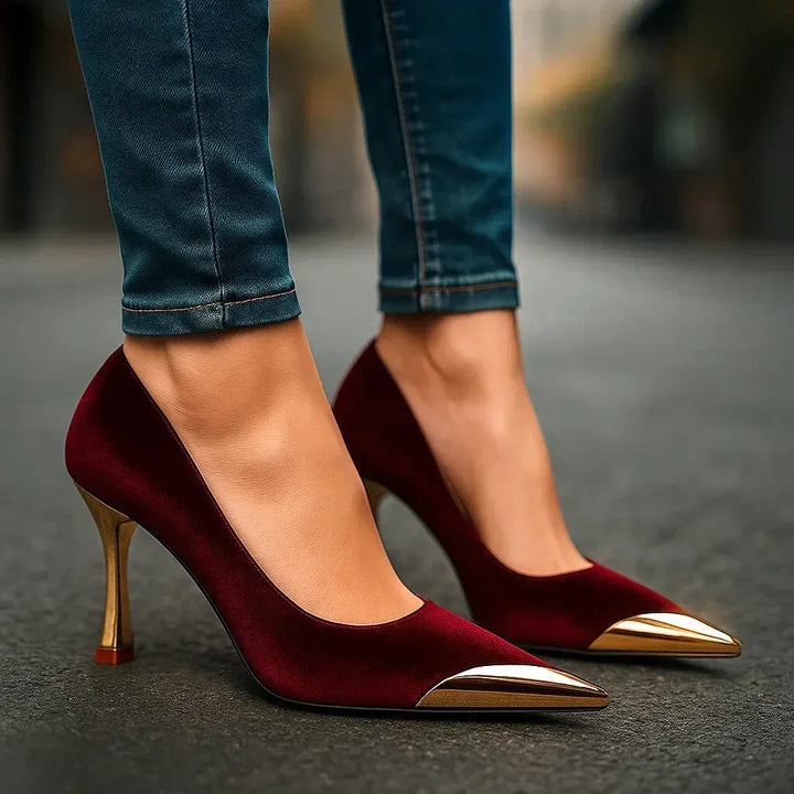AVELINE GOLD-POINT PUMPS - Sarah and Emma Portland