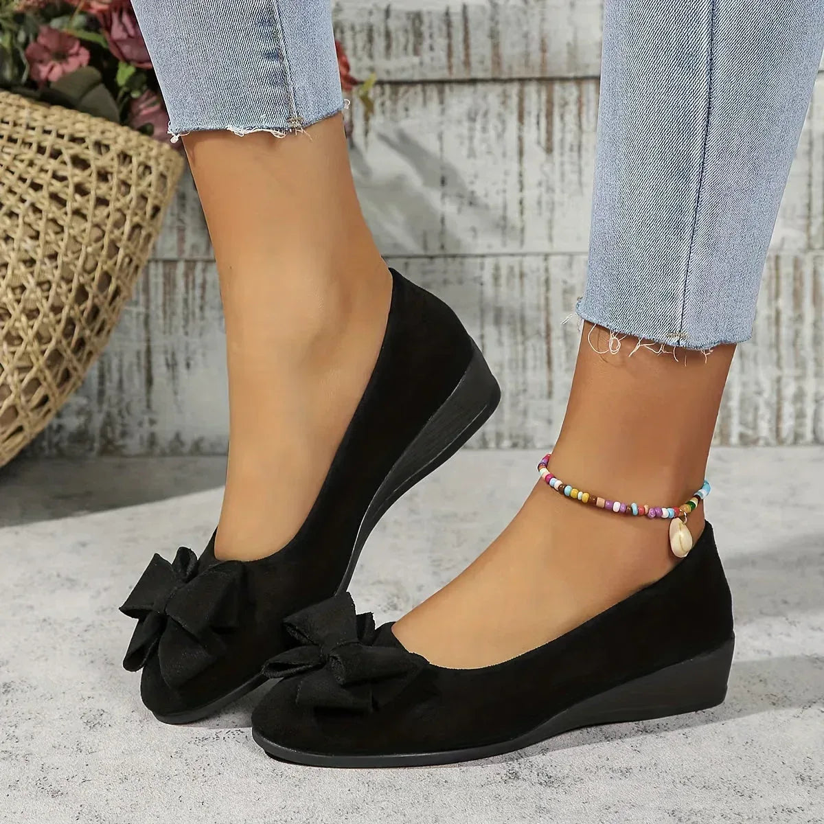 Hehlina | Orthopedic Flat Shoes - Sarah and Emma Portland
