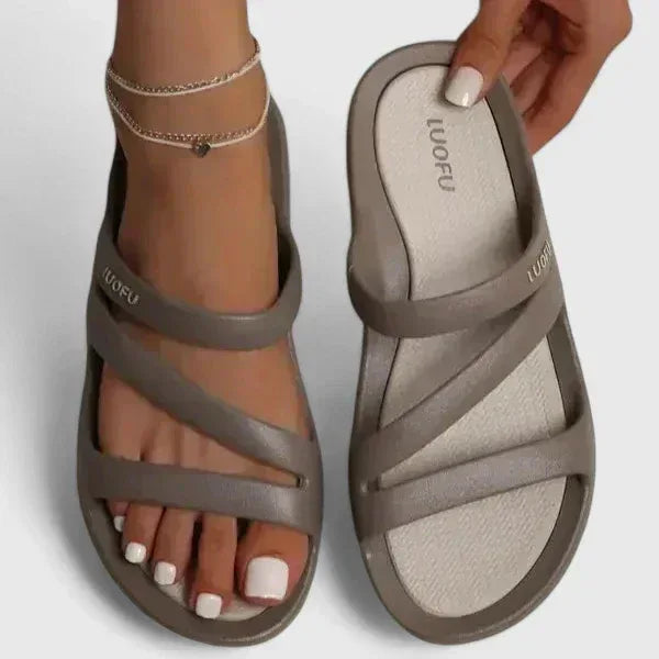 Daryell | Orthopedic Sandals - Sarah and Emma Portland