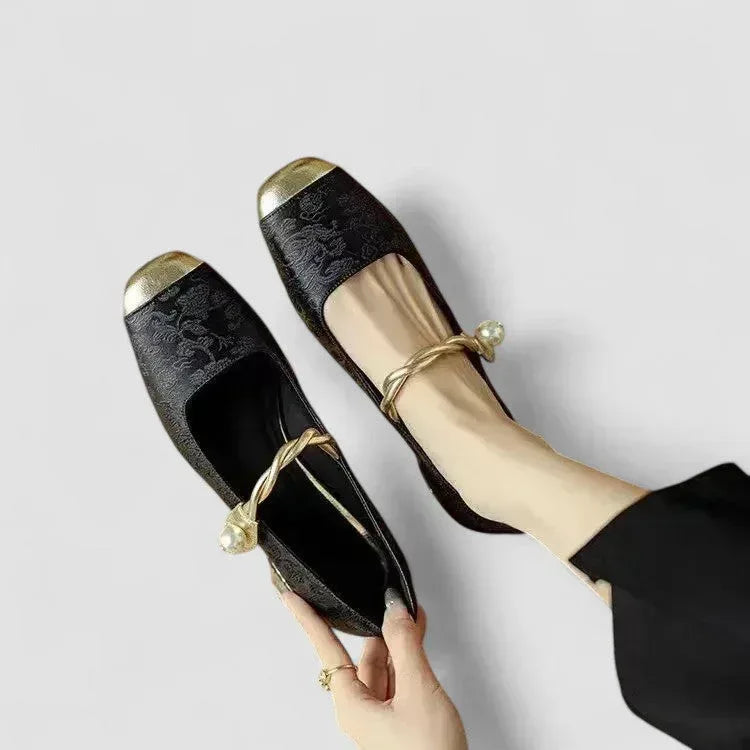 Chrystahh | Orthopedic Mary Jane Shoes - Sarah and Emma Portland