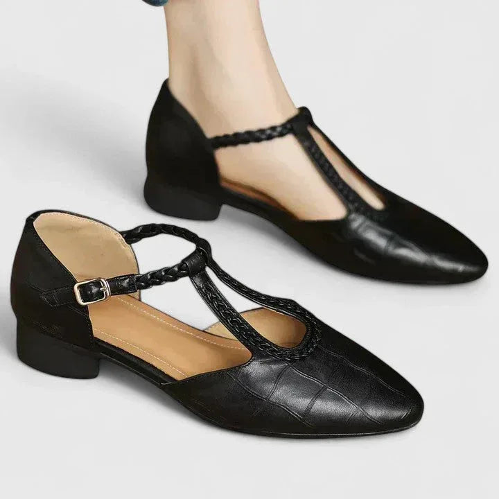 Delorayne | Elegant Sandals - Sarah and Emma Portland