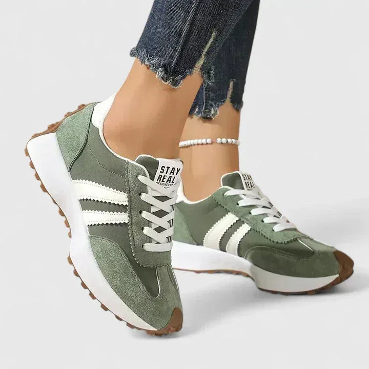 Danyzheiah | Orthopedic Sneakers - Sarah and Emma Portland